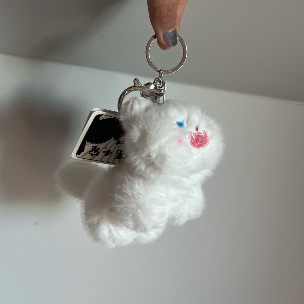 CUTE Kawaii Chibi Fluffy Little Pet White Cat Keychain “炸毛小宠” Plush Bag Charm